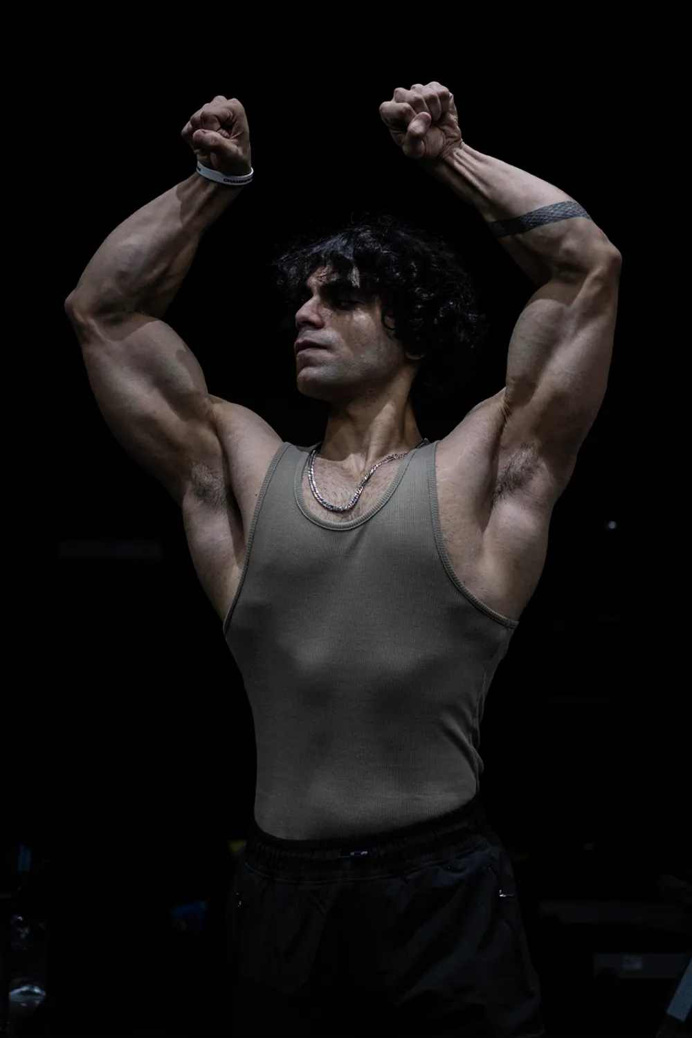 Muscle-Up Ribbed Tank - Beige & Impact Woven Cargos - Black