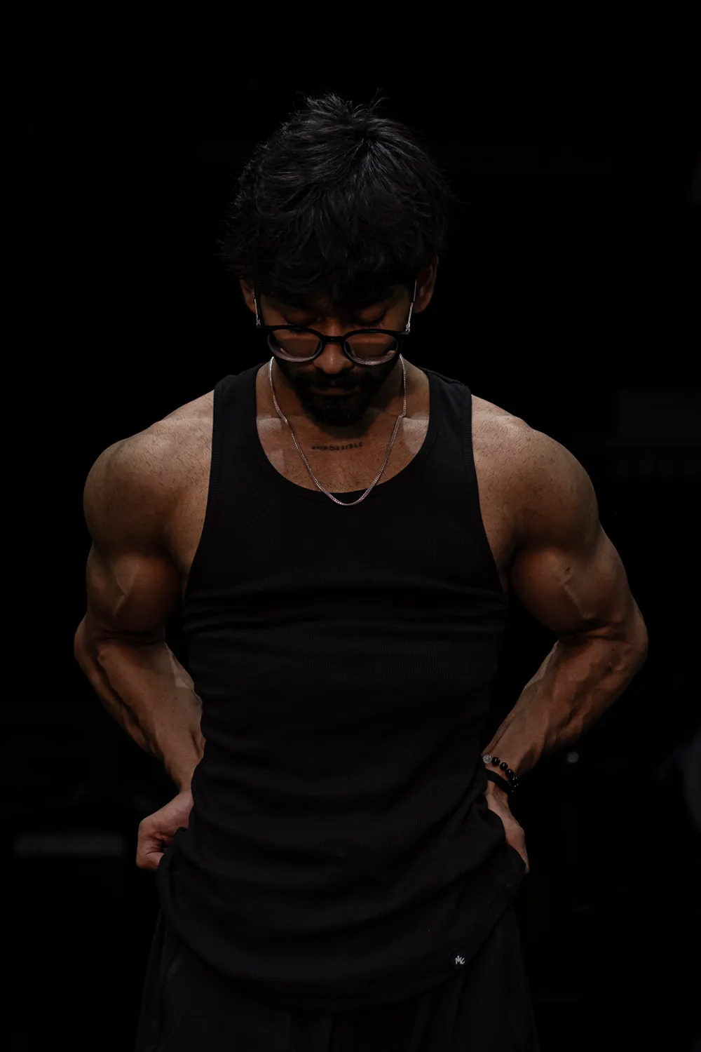 Muscle-Up Ribbed Tank - Black & Impact Woven Cargos - Dark Grey