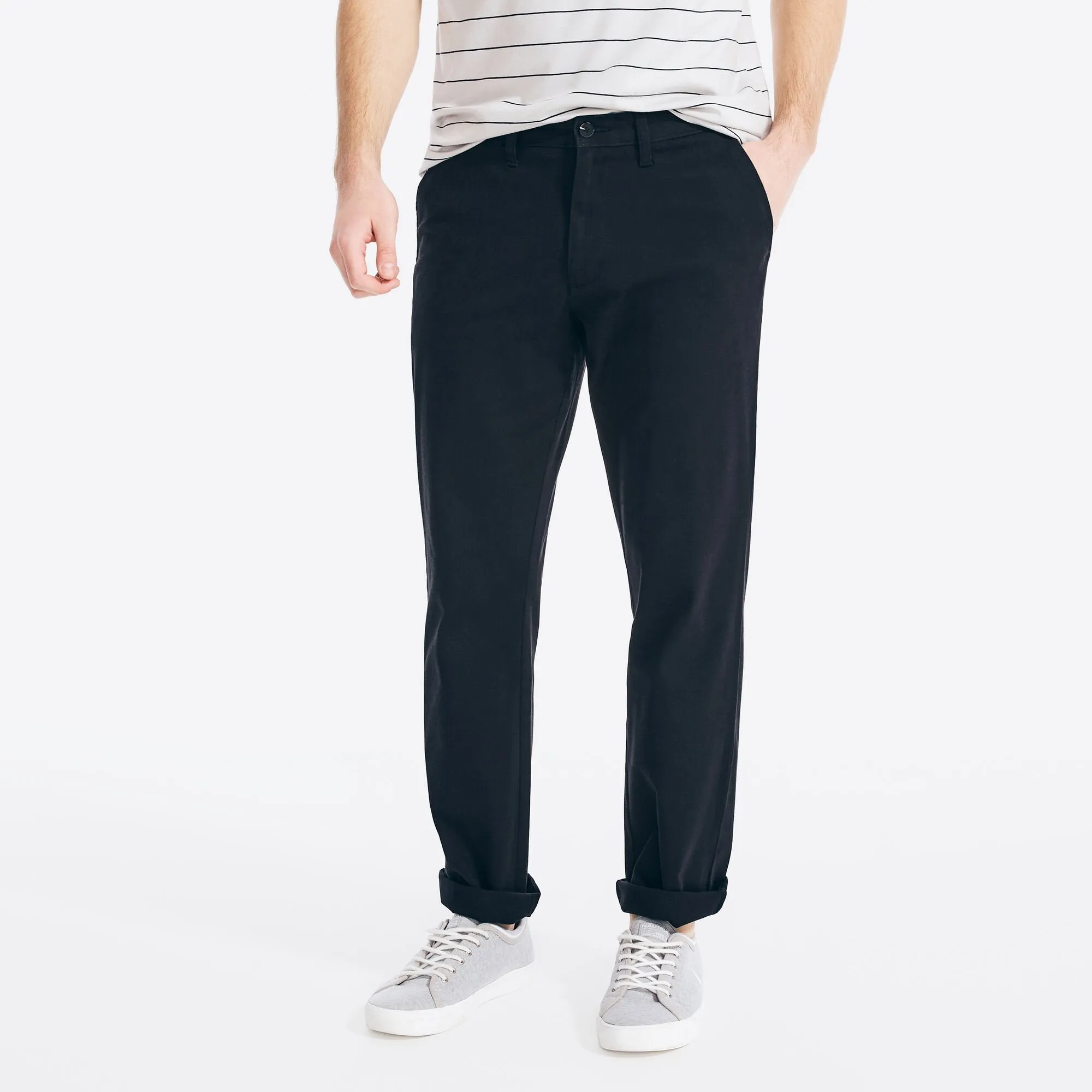 Nautica Mens Classic Fit Wrinkle-Resistant Deck Pant