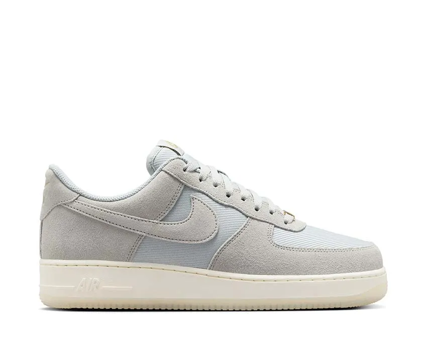 Nike Air Force 1 '07 LV8 "Smoke Grey"
