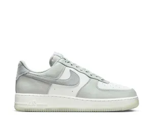 Nike Air Force 1 '07 LV8