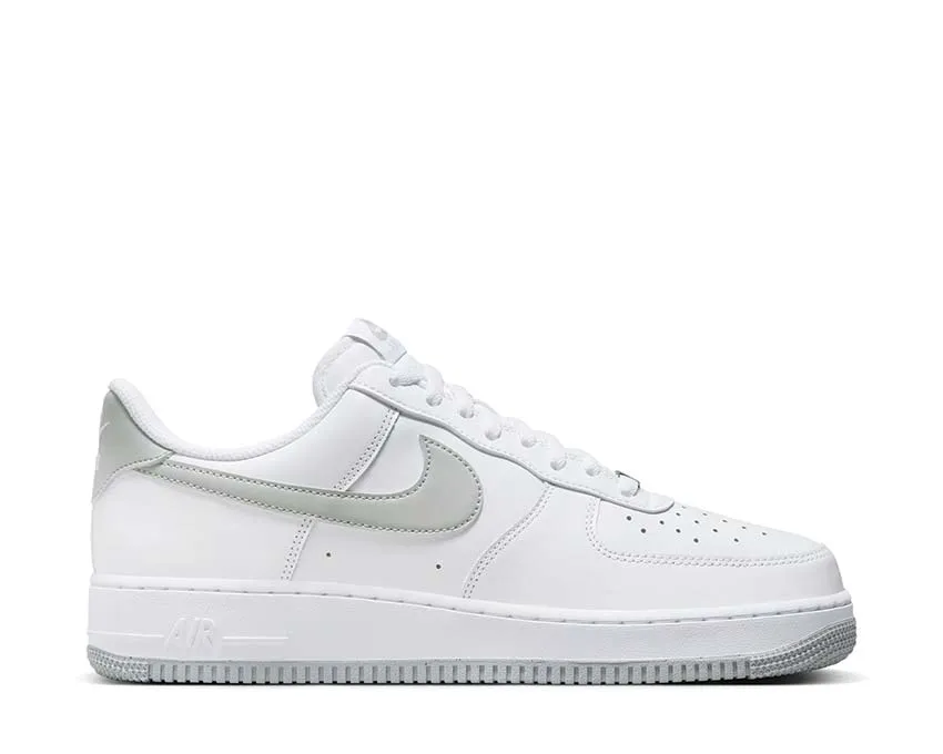 Nike Air Force 1 '07