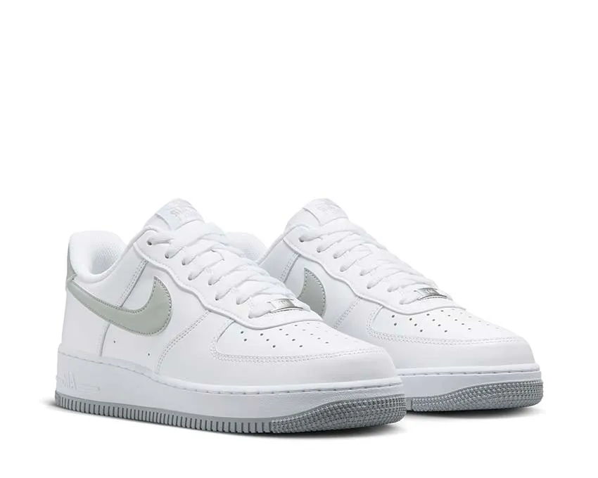Nike Air Force 1 '07