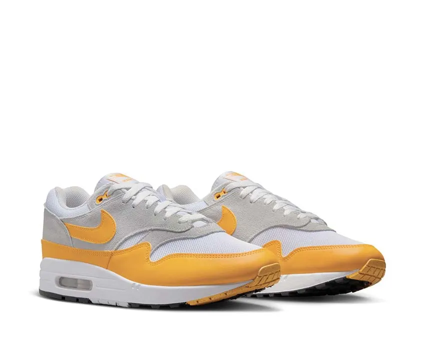 Nike Air Max 1 Ess "University Gold"