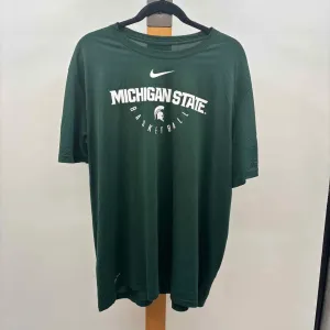 Nike Men's Size XXL Green Spartans Short Sleeve Shirt