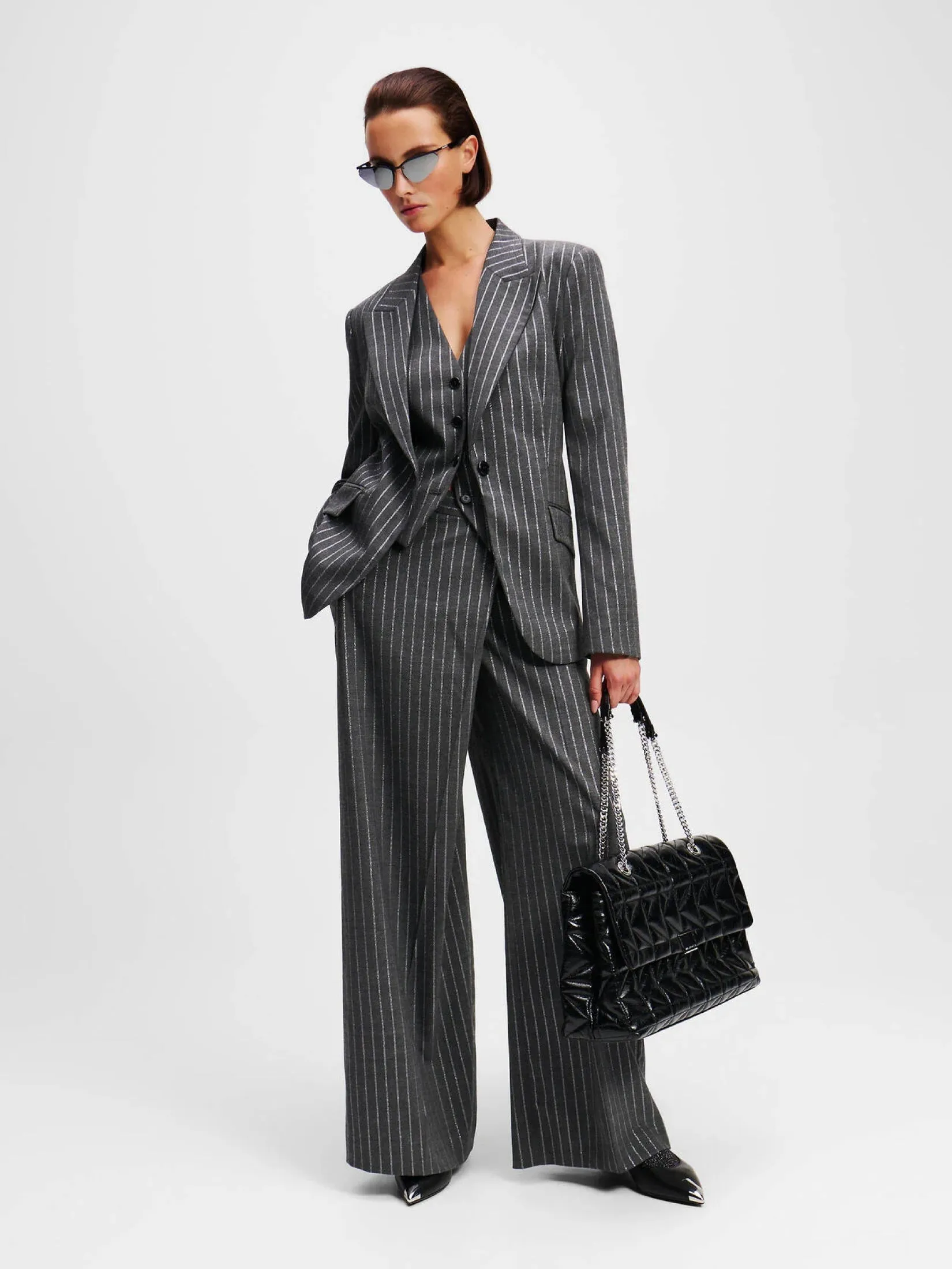 PINSTRIPE BLAZER