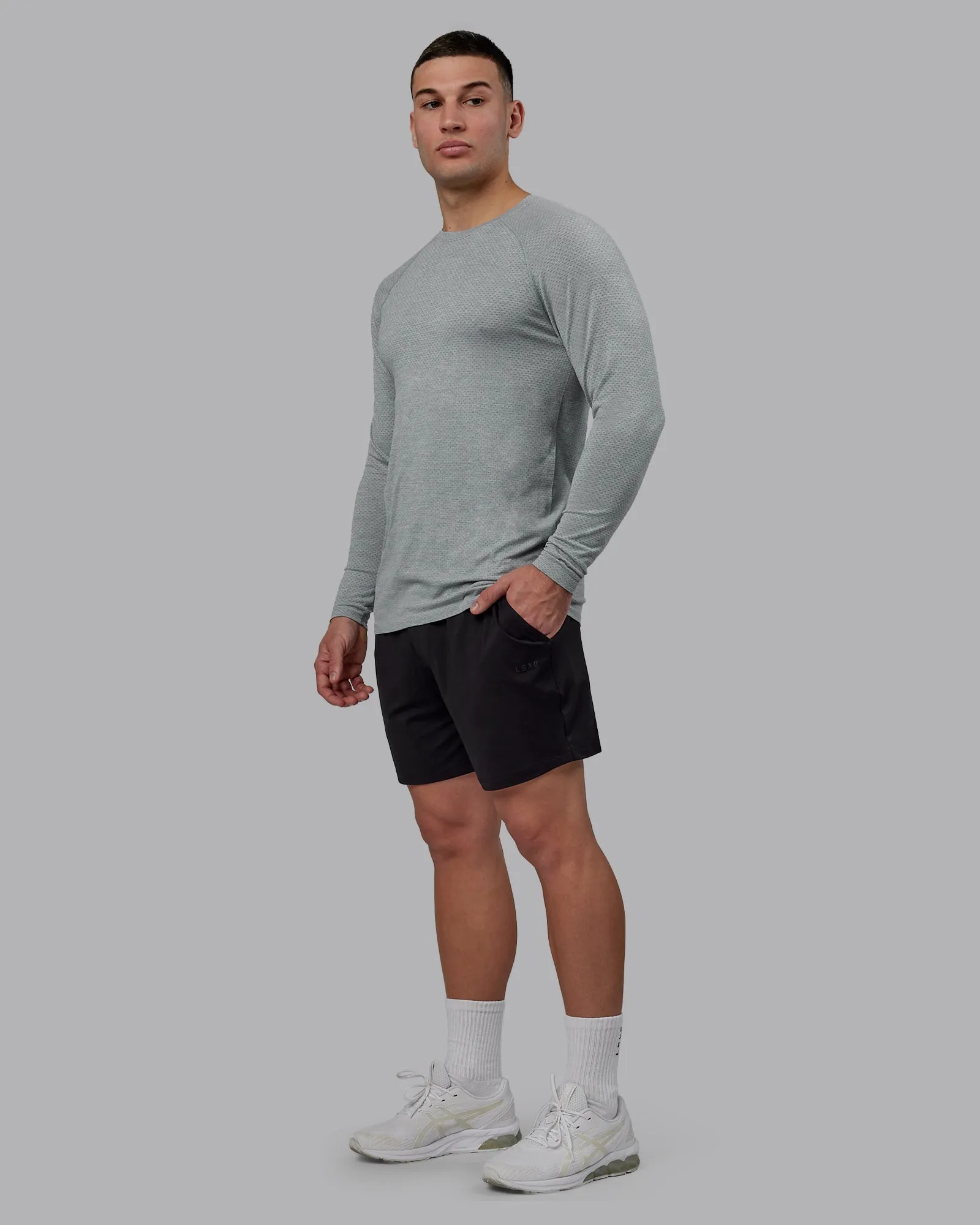 Restore CloudFLX 6" Short - Black