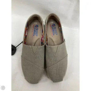 Shoes Flats By Bobs In Grey, Size: 7.5