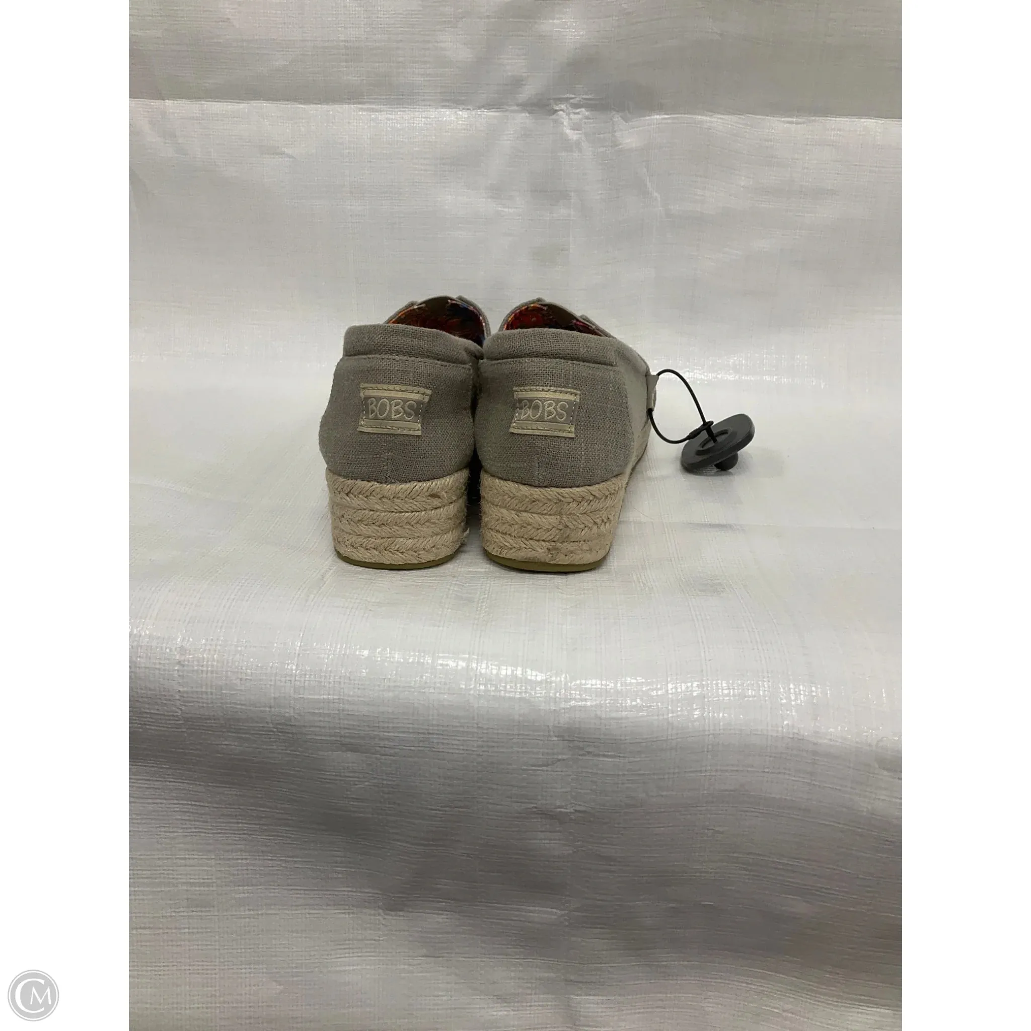 Shoes Flats By Bobs In Grey, Size: 7.5