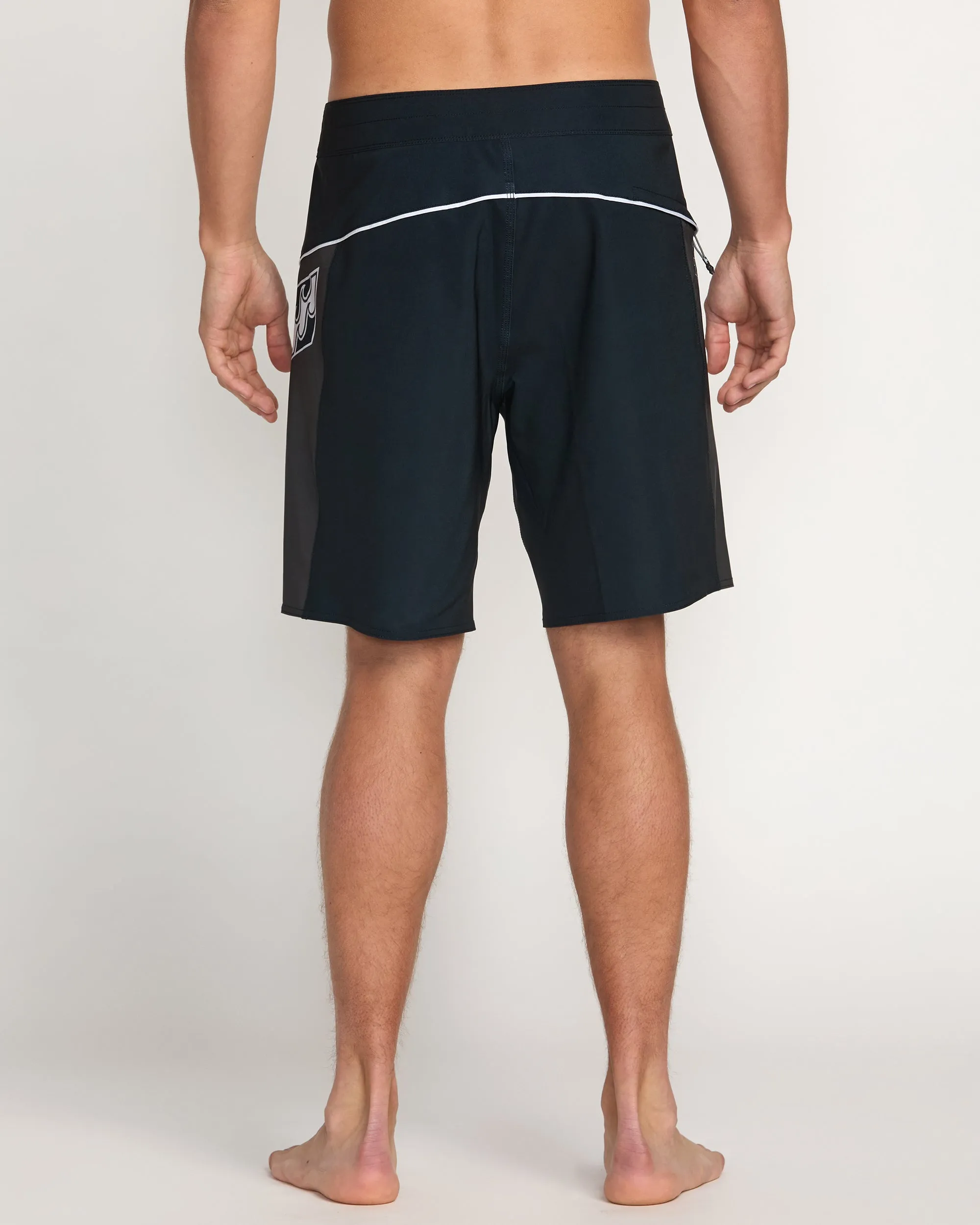 Straddie Pro Performance 20" Boardshorts - Stealth Billabong