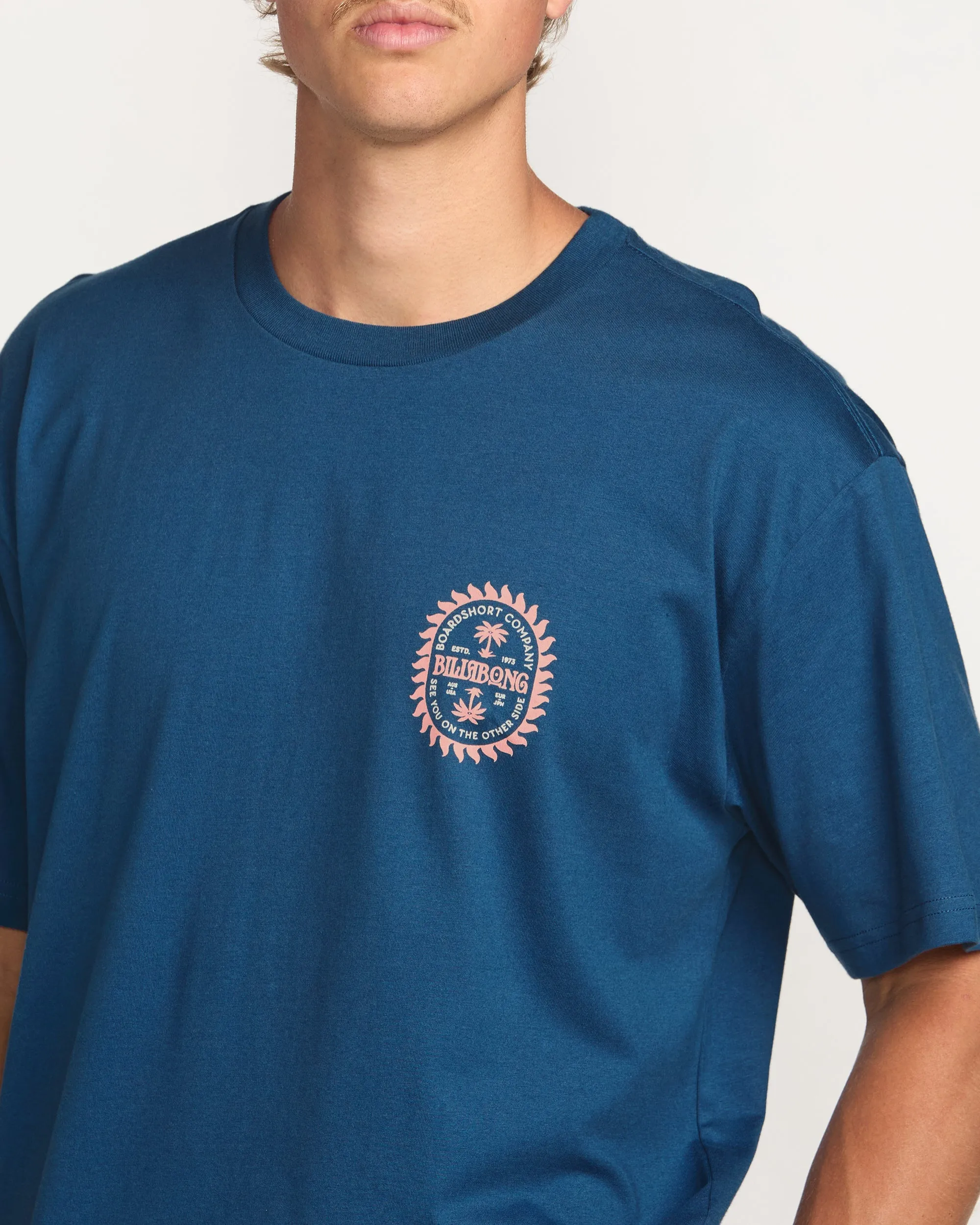 Sun Rays Regular Tee - Deep Blue Billabong