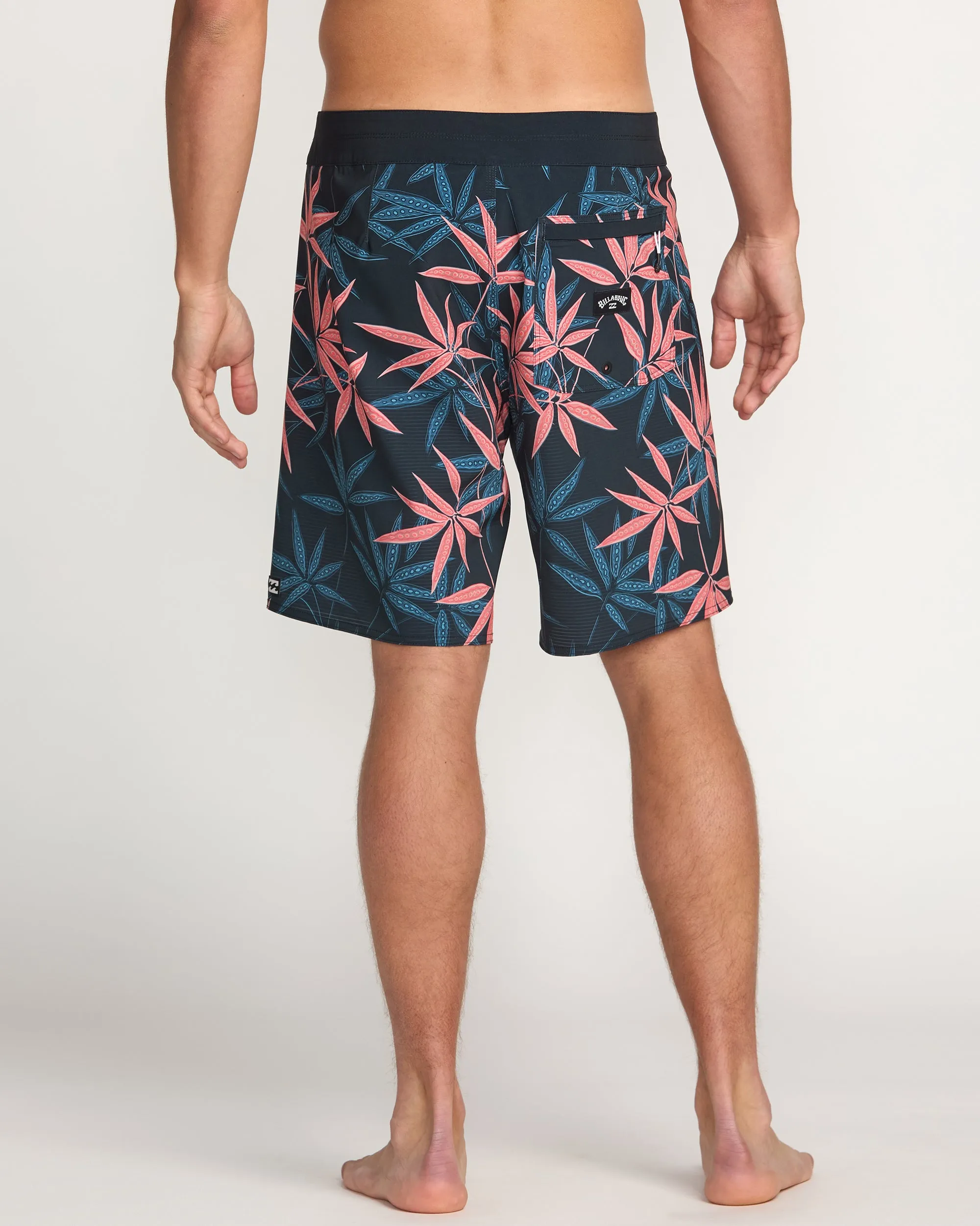 Sundays Airlite 19" Boardshorts - Deep Blue Billabong