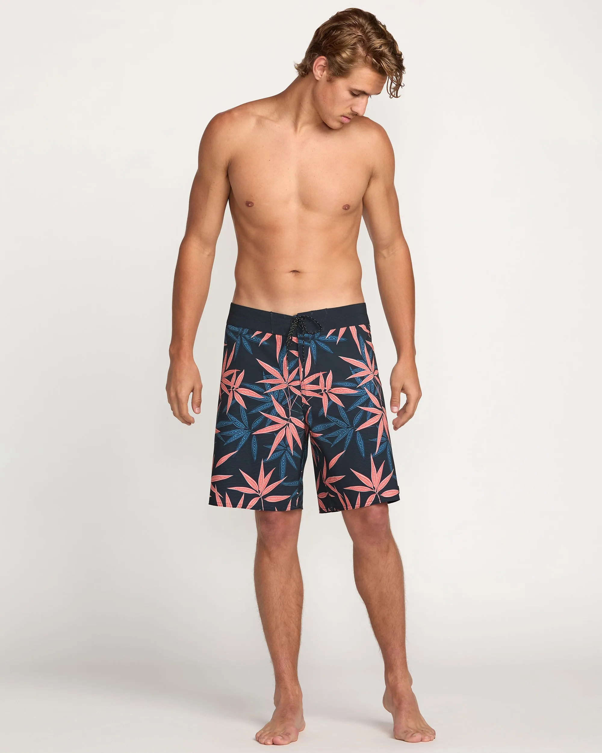Sundays Airlite 19" Boardshorts - Deep Blue Billabong