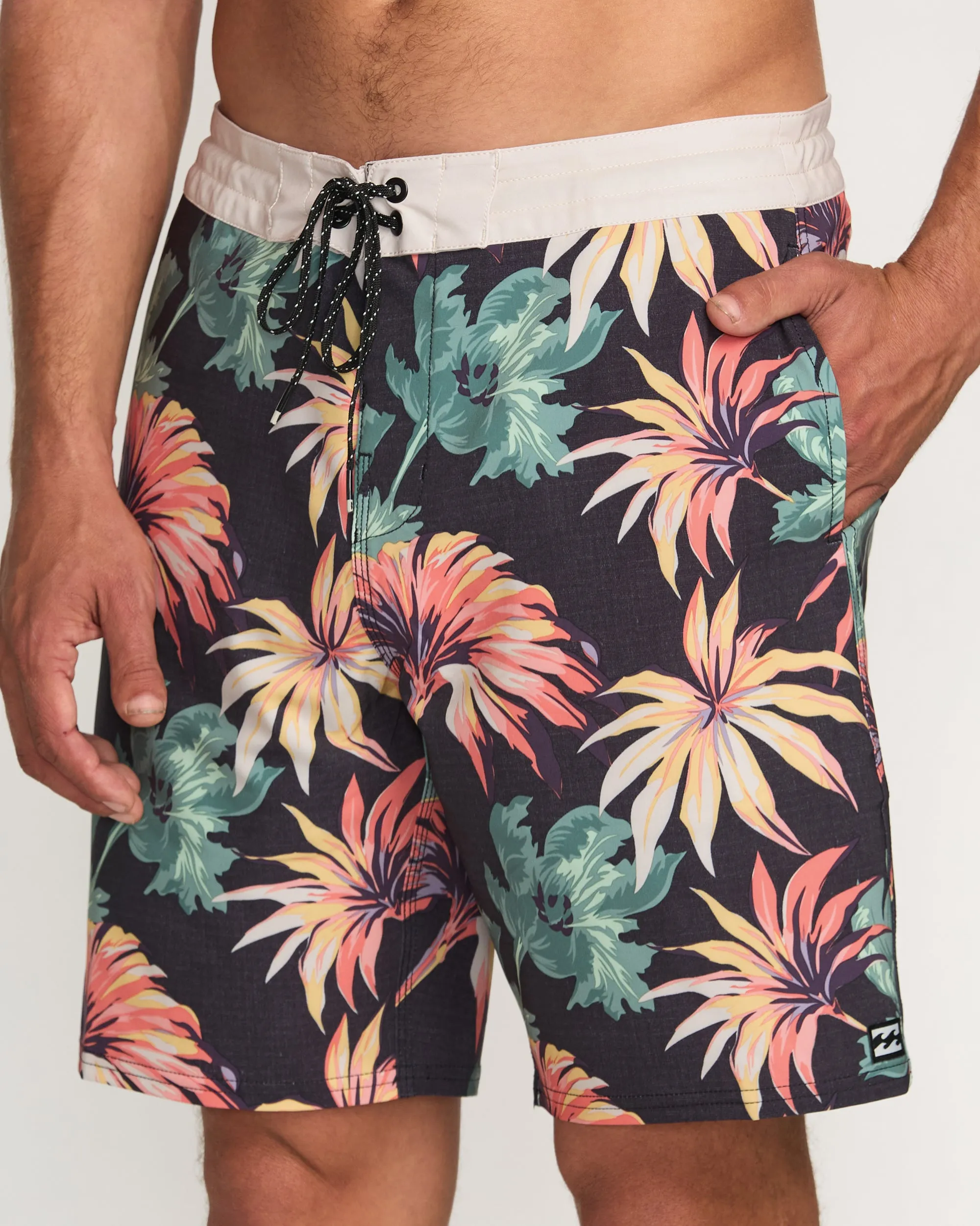 Sundays Lo Tide 19" Boardshorts - Multi Billabong