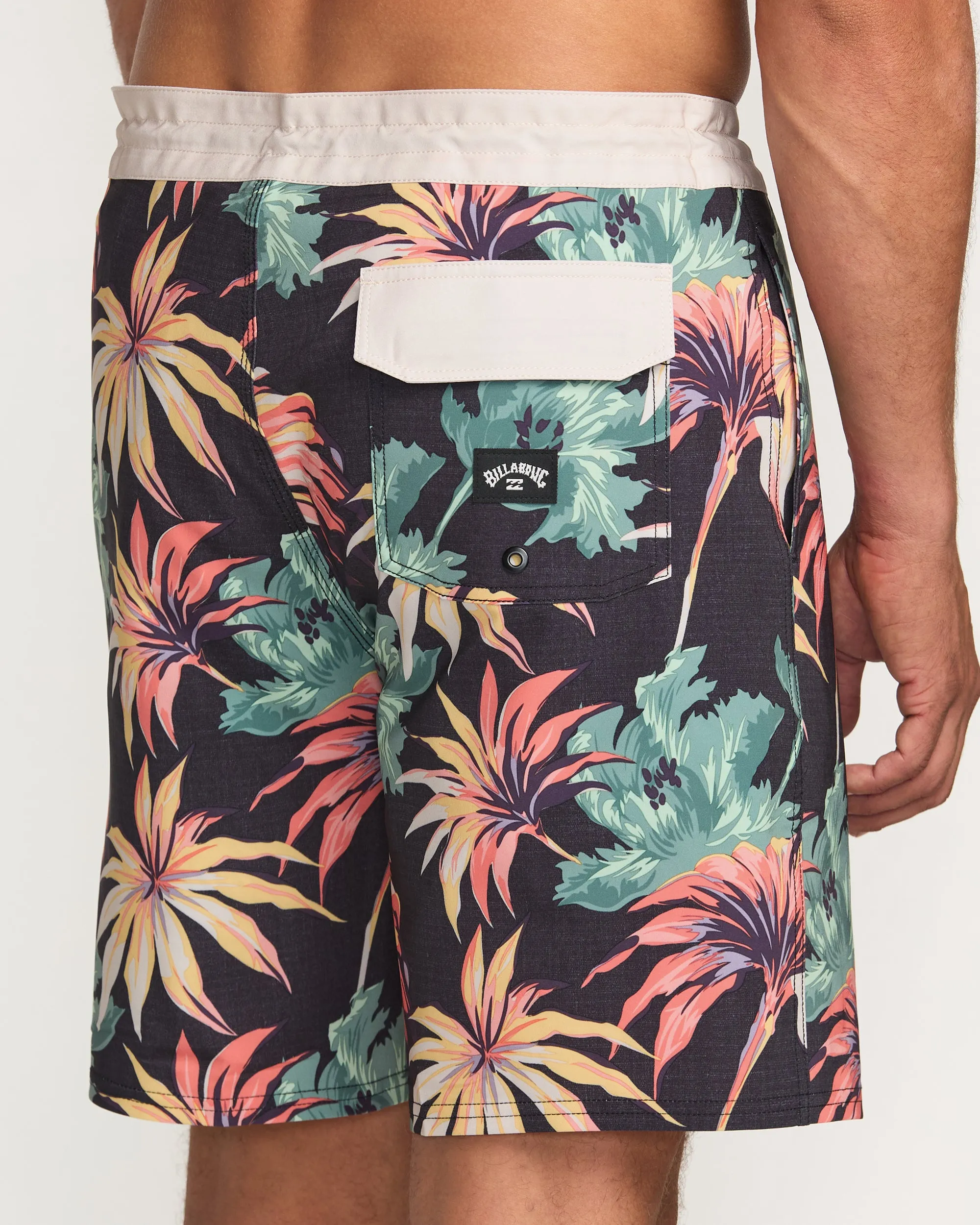Sundays Lo Tide 19" Boardshorts - Multi Billabong