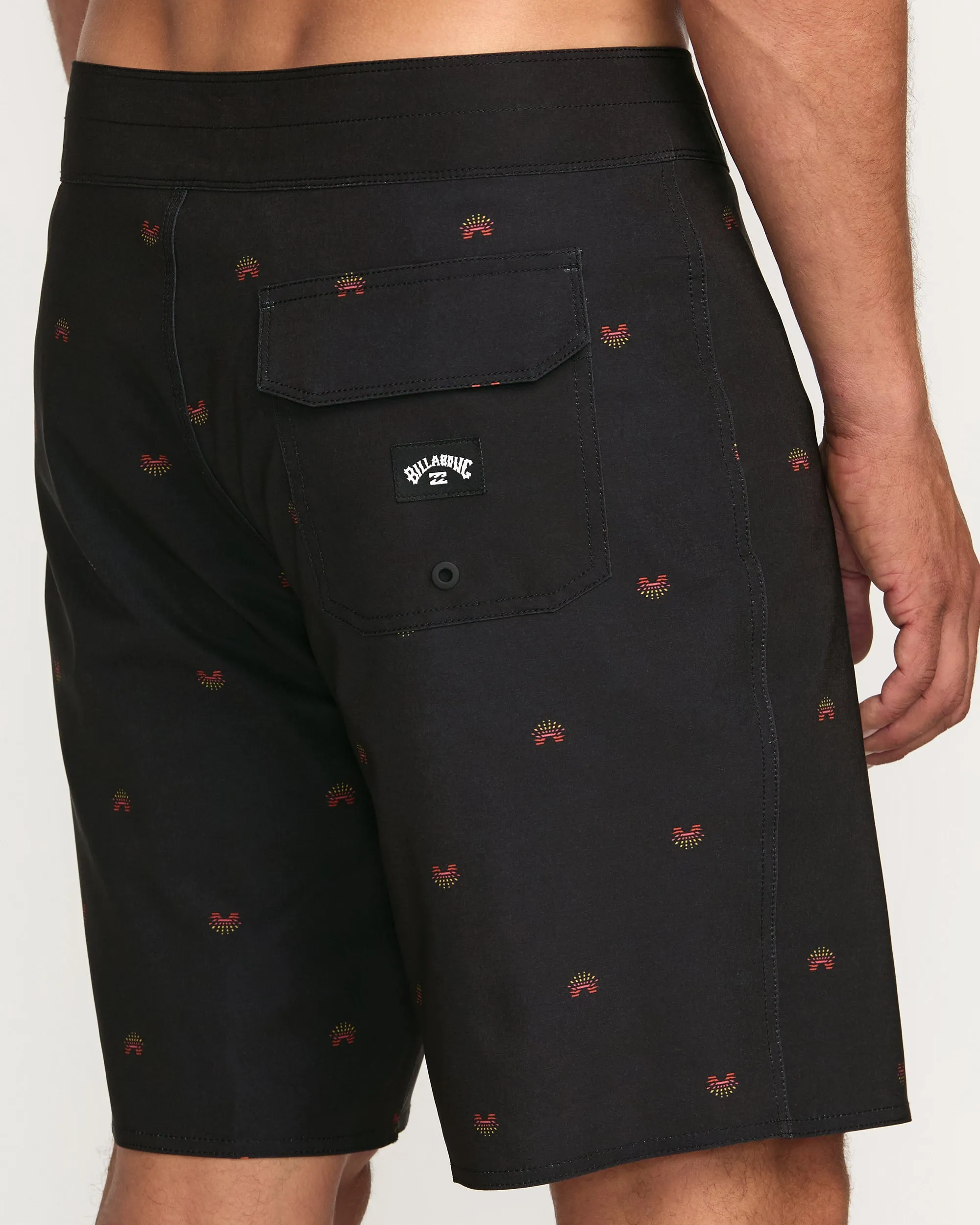 Sundays Pro Performance 19" Boardshorts - Black Billabong