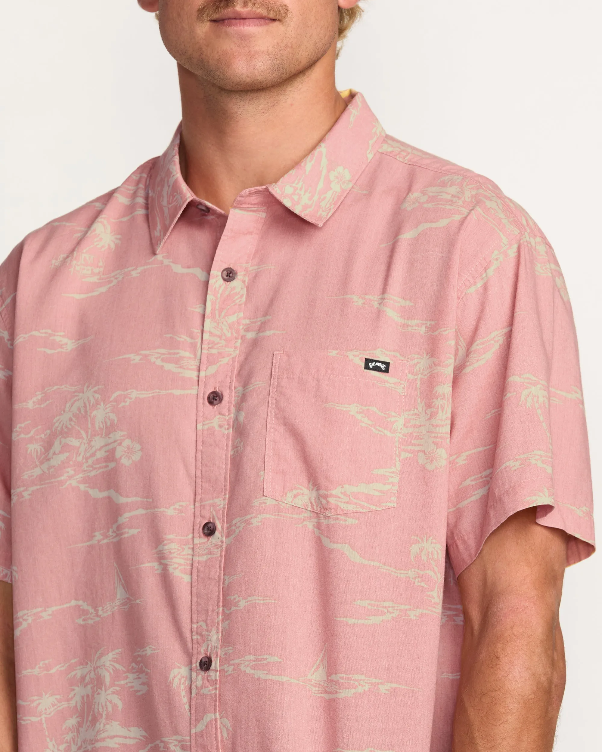 Sundays Short Sleeve Shirt - Dust Red Billabong