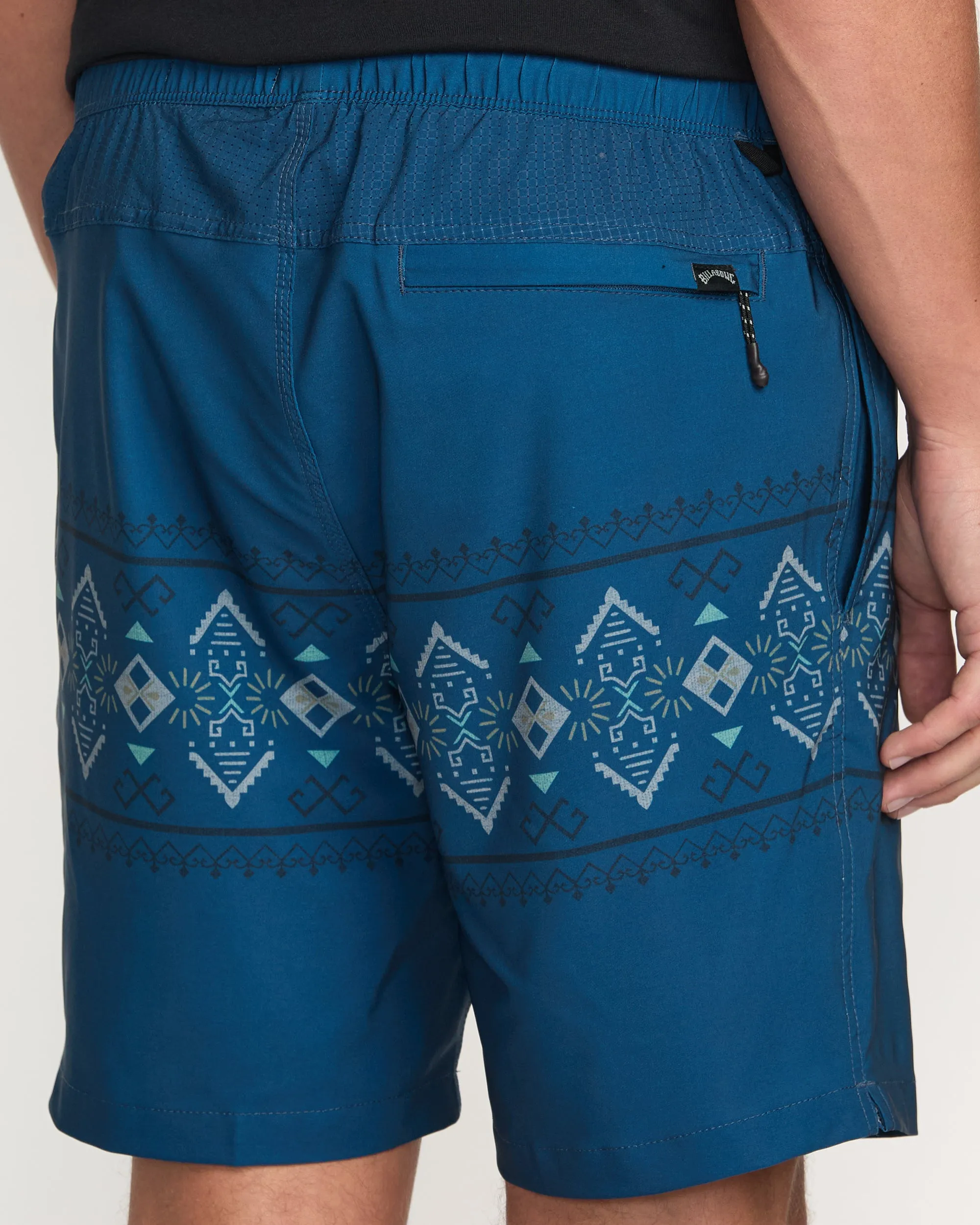 Surftrek Elastic Submersible 17" Hybrid Shorts - Deep Blue Billabong