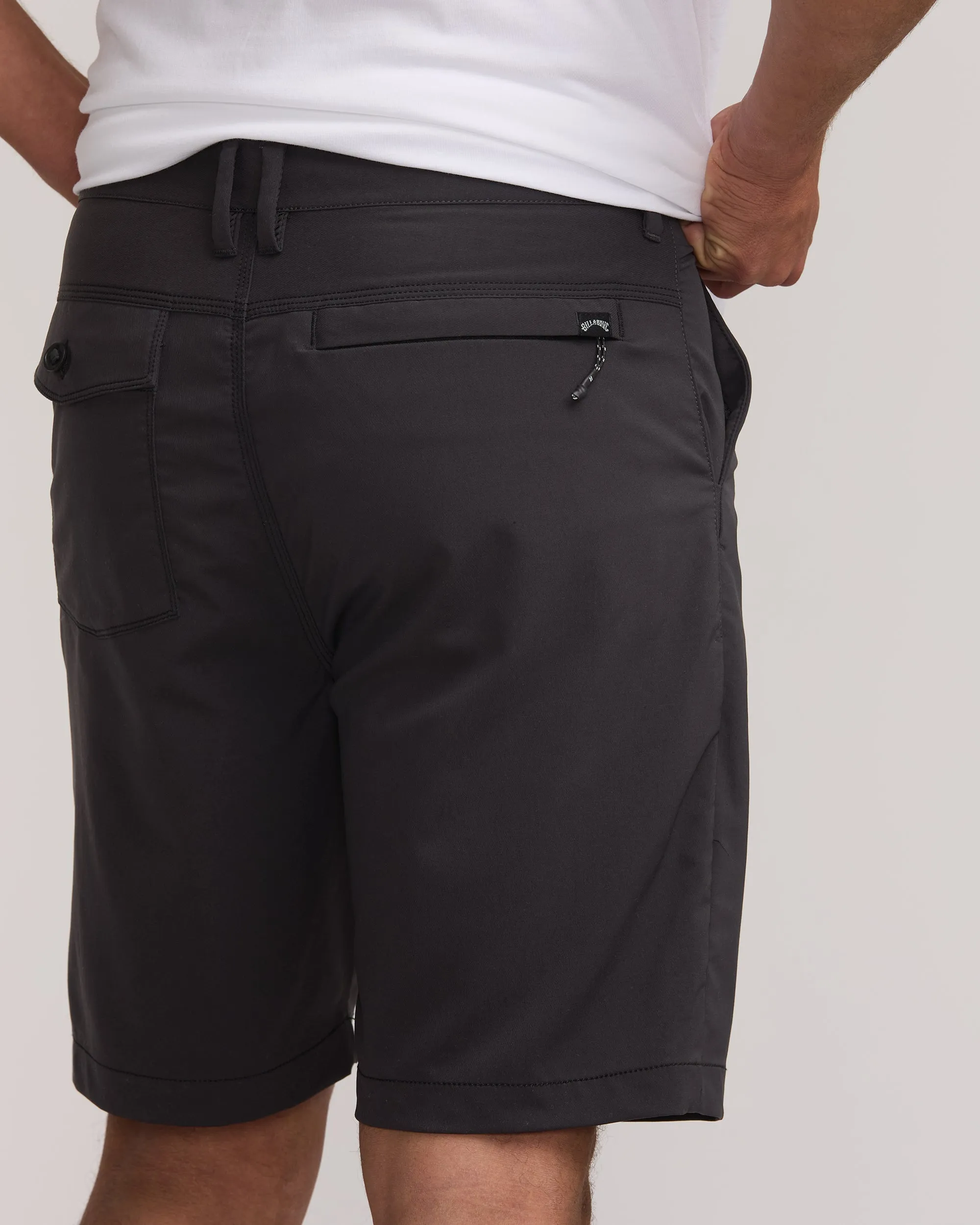 Surftrek Journey 20" Hybrid Shorts - Black Billabong