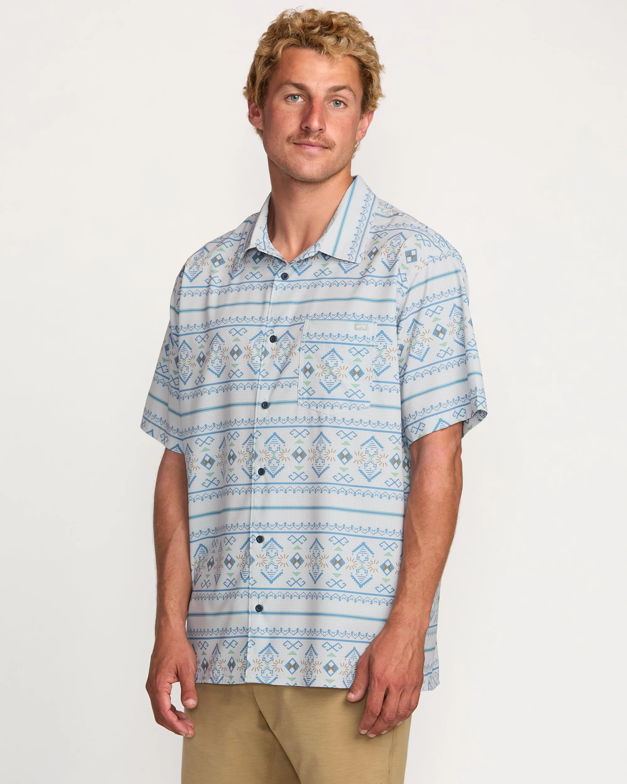 Surftrek Perf Short Sleeve Shirt - Alloy Billabong