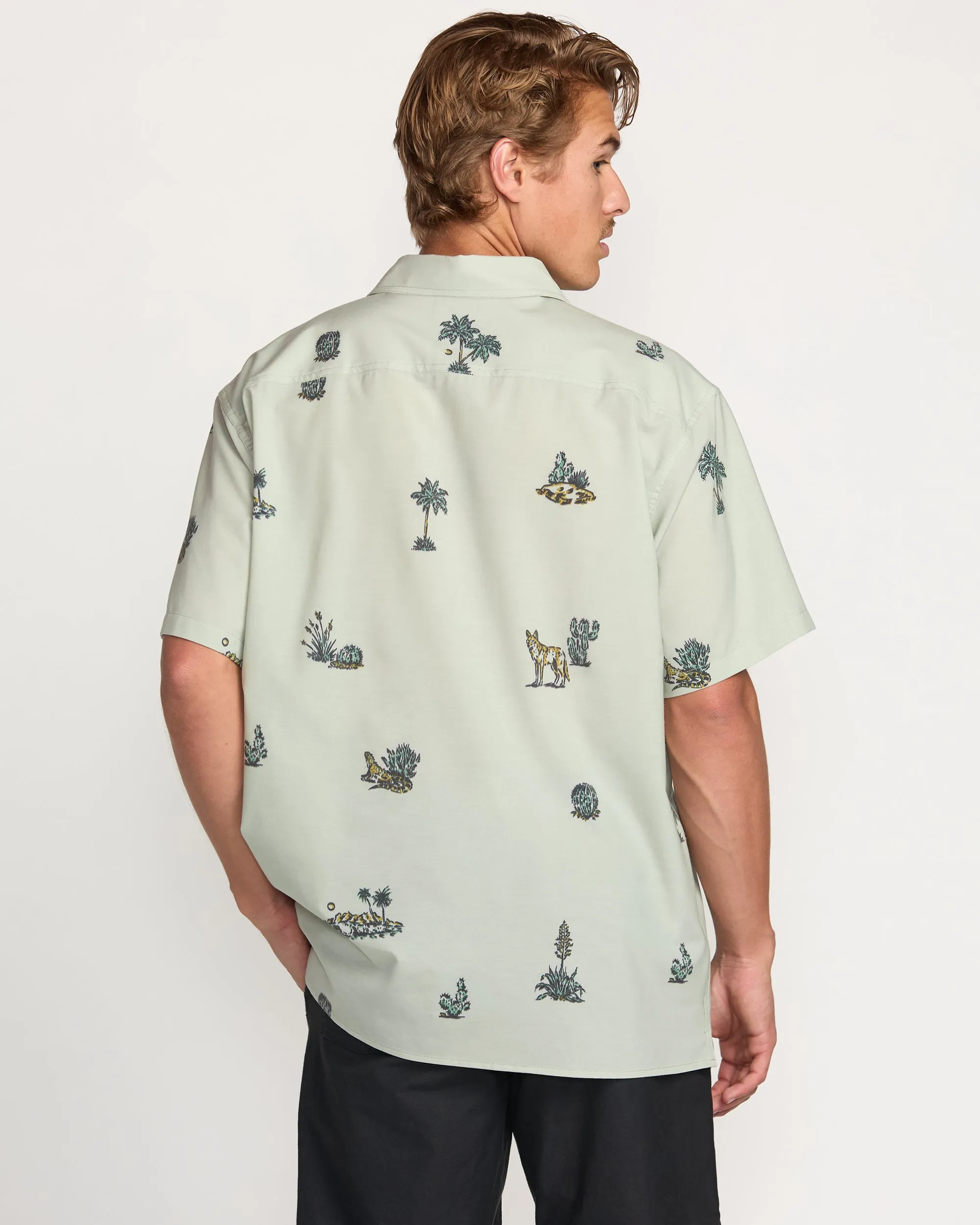 Surftrek Transit Short Sleeve Shirt - Chino Billabong