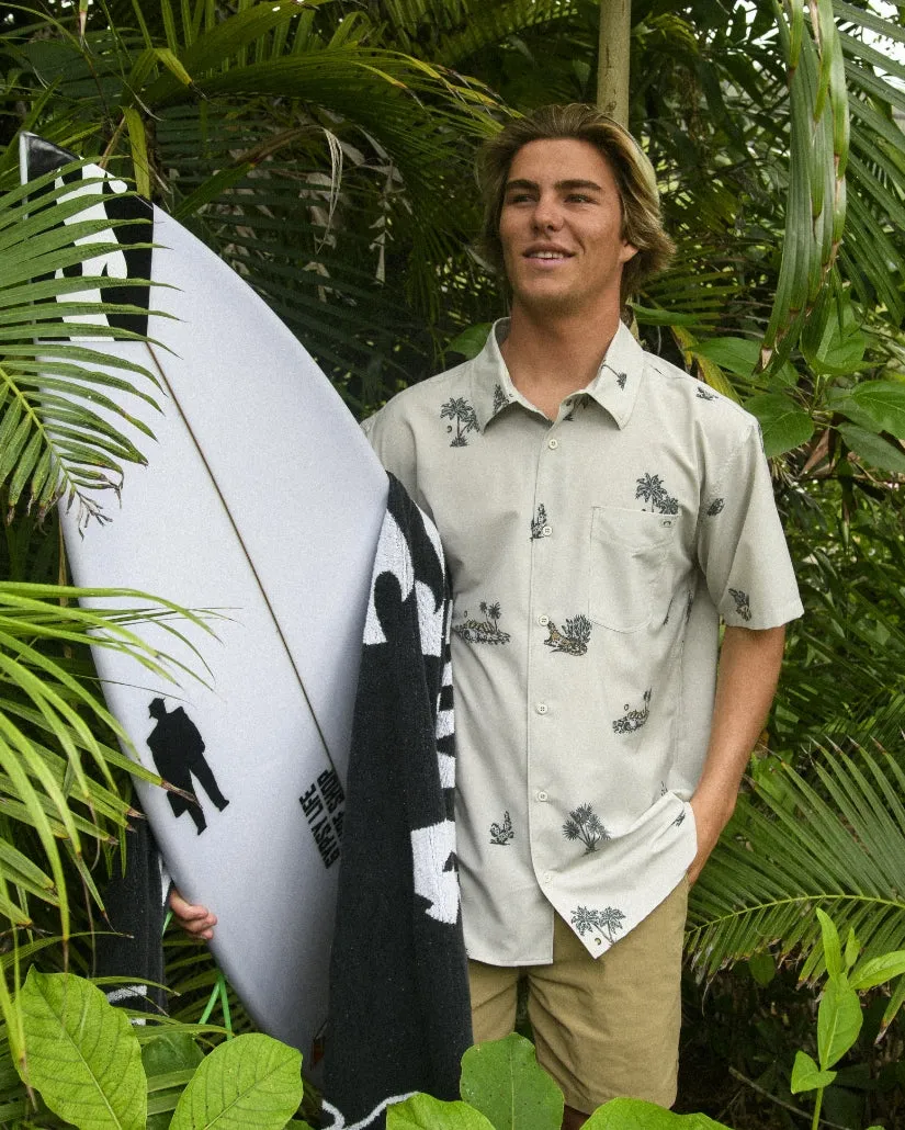 Surftrek Transit Short Sleeve Shirt - Chino Billabong