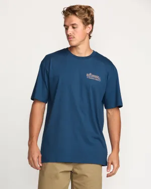 The Hunt Regular Tee - Deep Blue Billabong