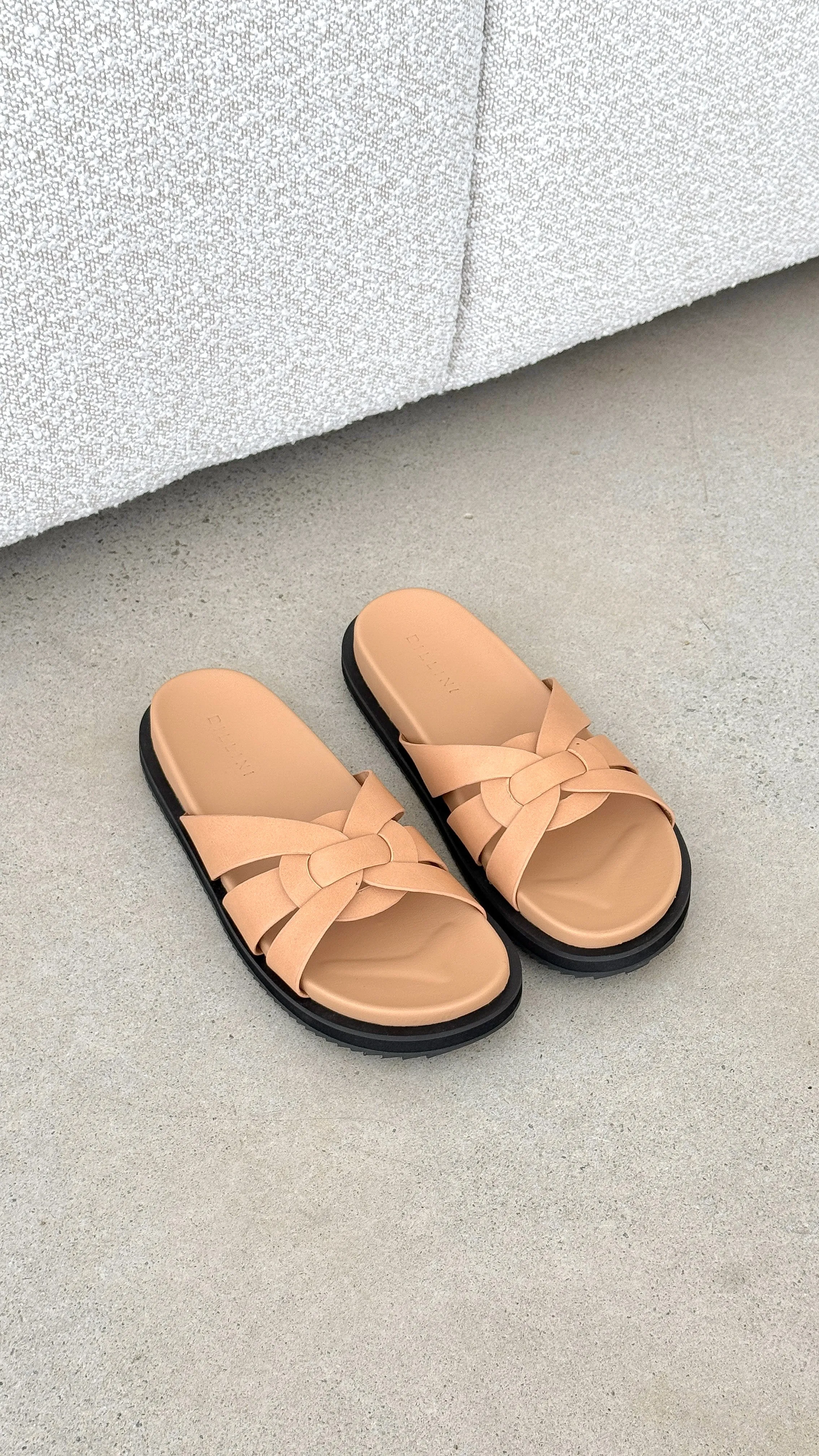 Tinker Slides - Desert Billy J