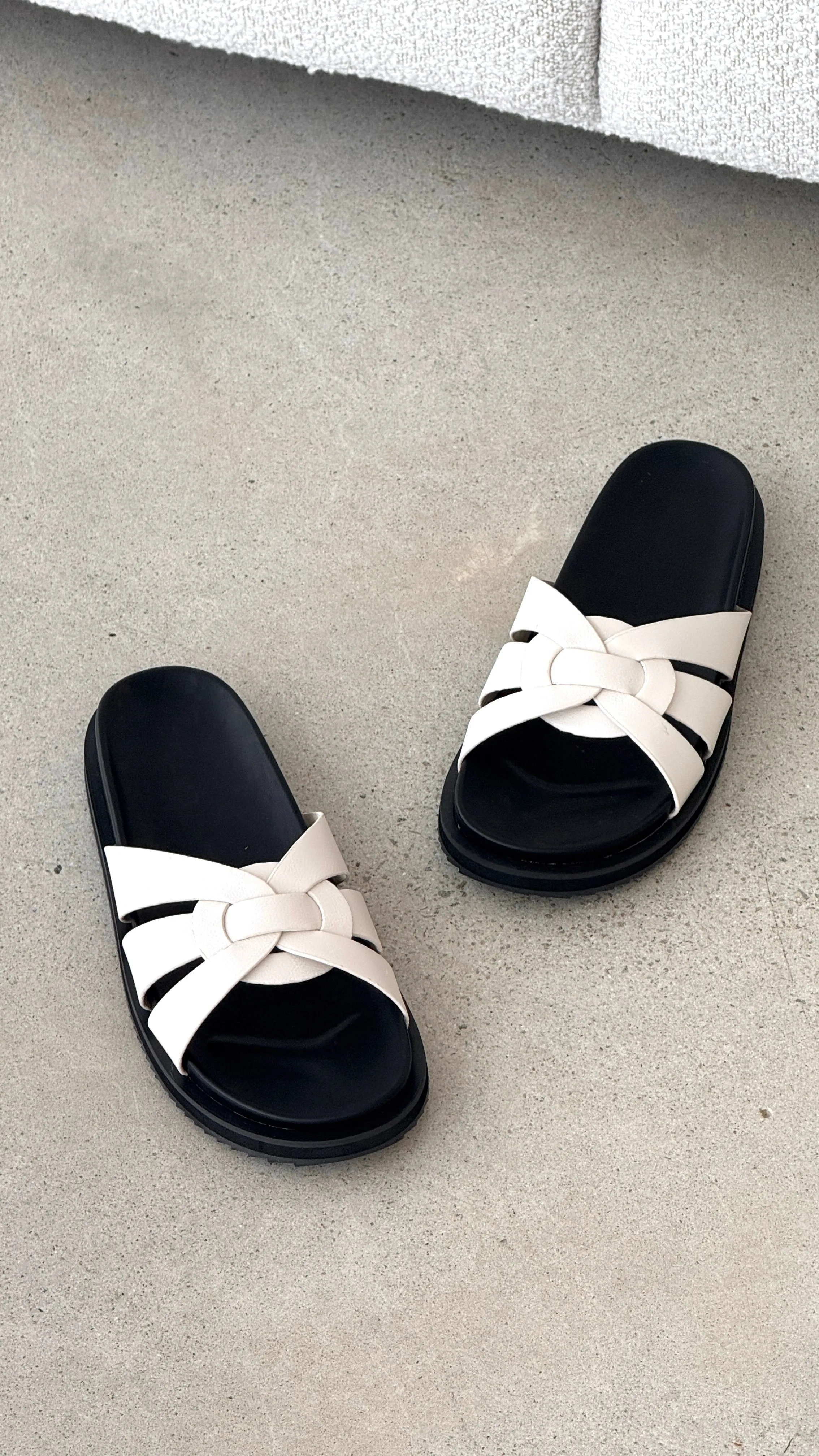 Tinker Slides - Ivory Billy J