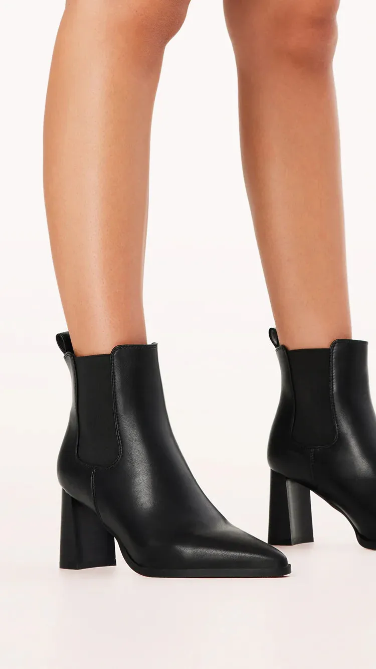 Umiko Boots - Black Billy J