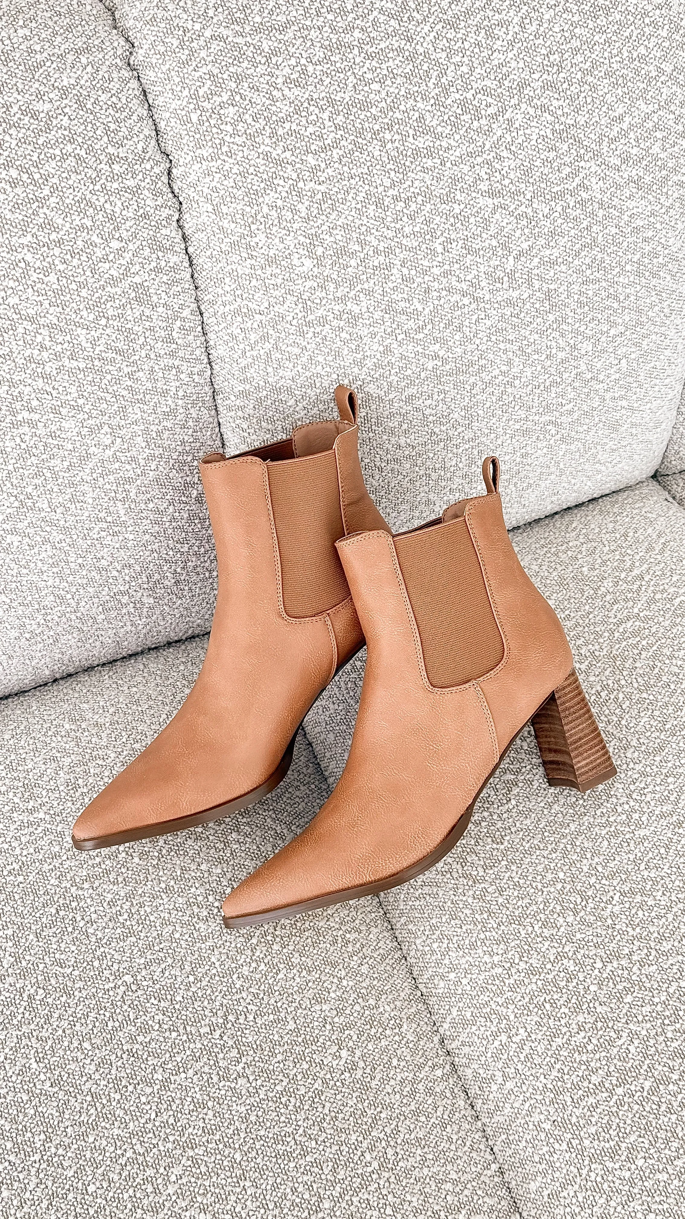 Umiko Boots - Camel Casual Billy J