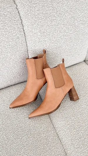 Umiko Boots - Camel Casual Billy J