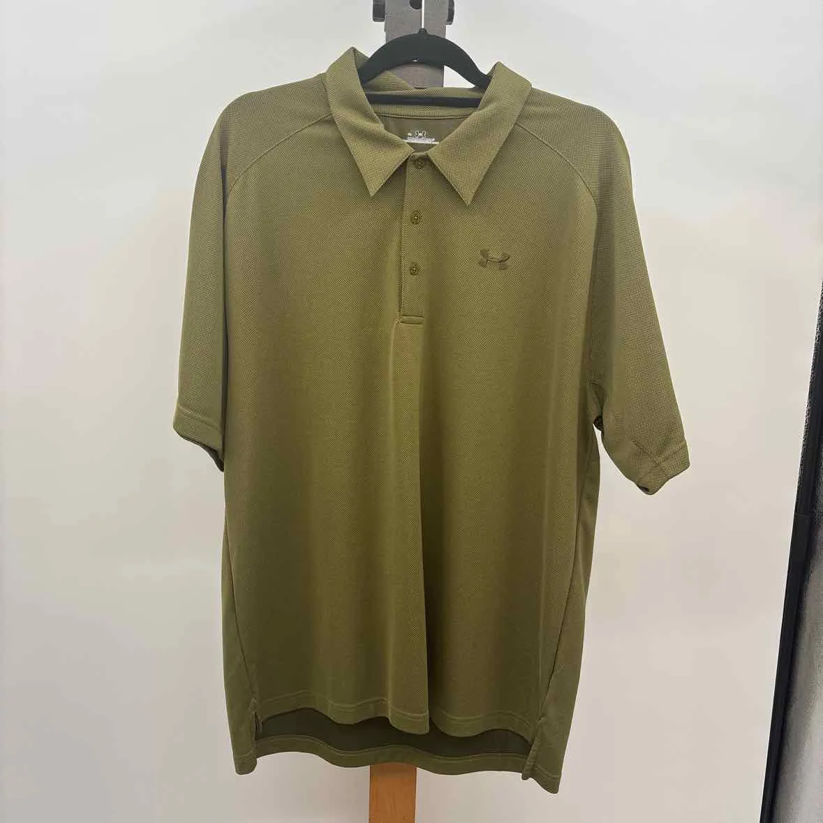 Under Armour Men's Size XL Olive Solid Short Sleeve Shirt
