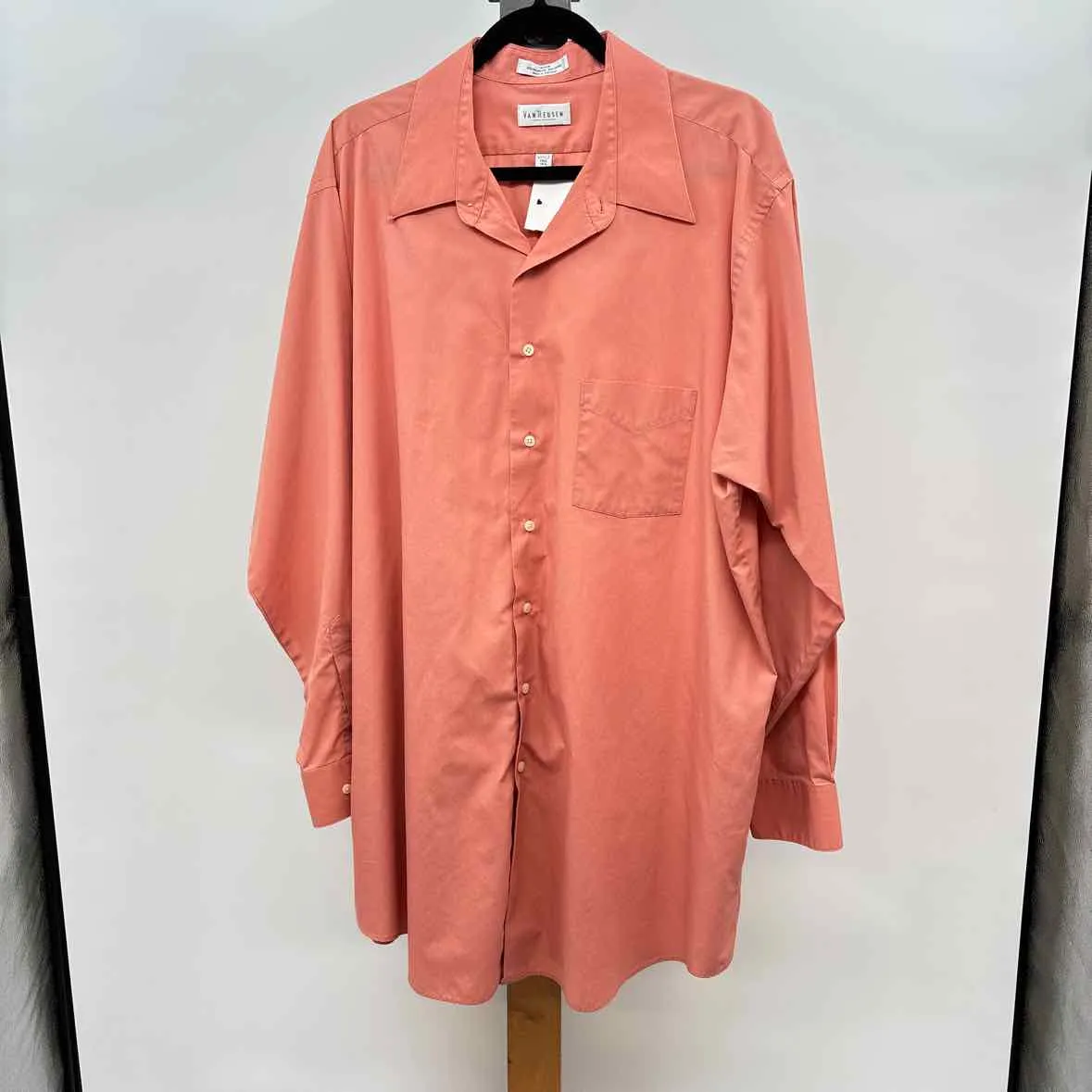 Van Heusen Men's Size XXL Salmon Solid Long Sleeve Shirt