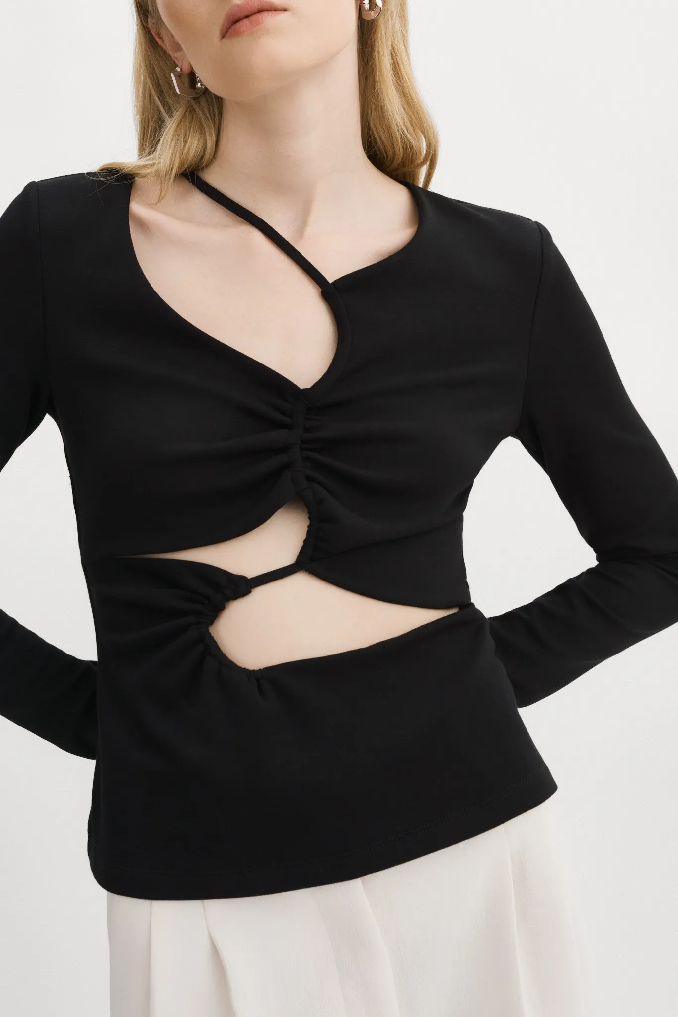 VEDA | Knit Cut-Out Top
