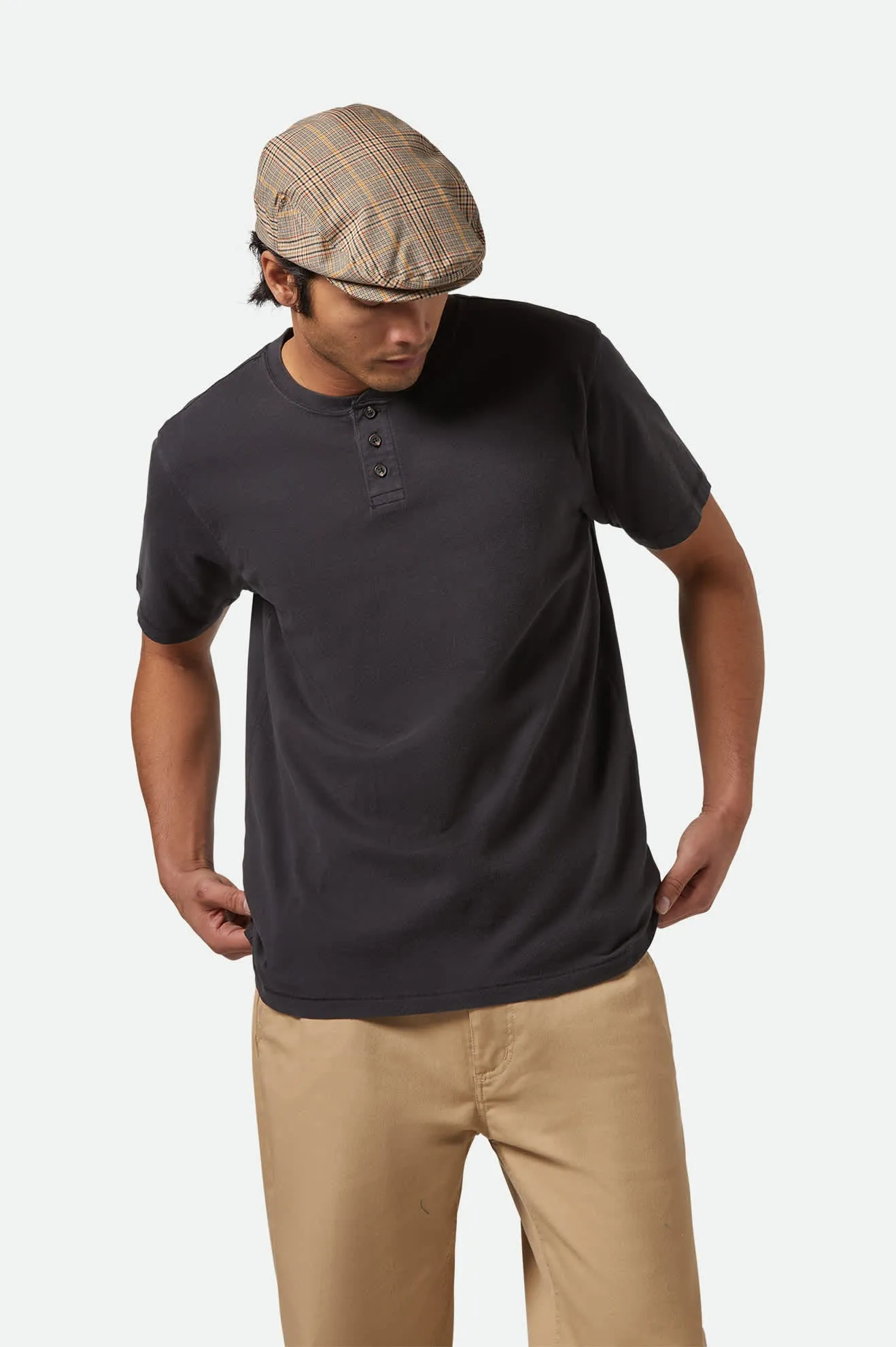 Vintage Reserve S/S Henley - Black Sol Wash Brixton