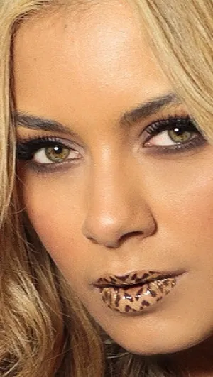 Violent Lips Leopard Print Tattoo