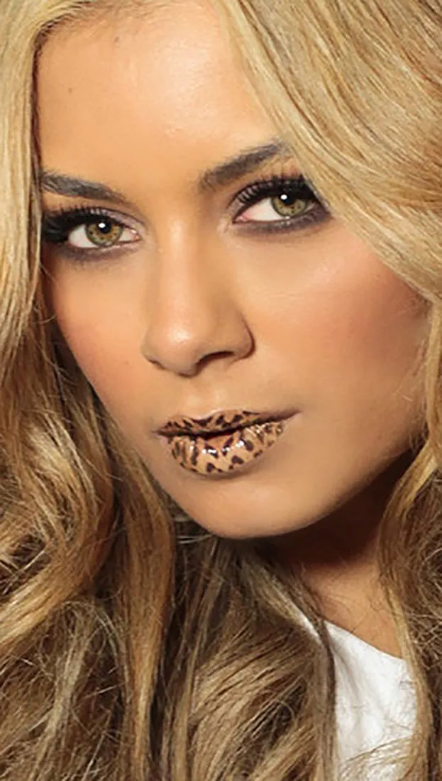 Violent Lips Leopard Print Tattoo