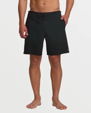 Wategos Lo Tide 19" Boardshorts - Black Billabong