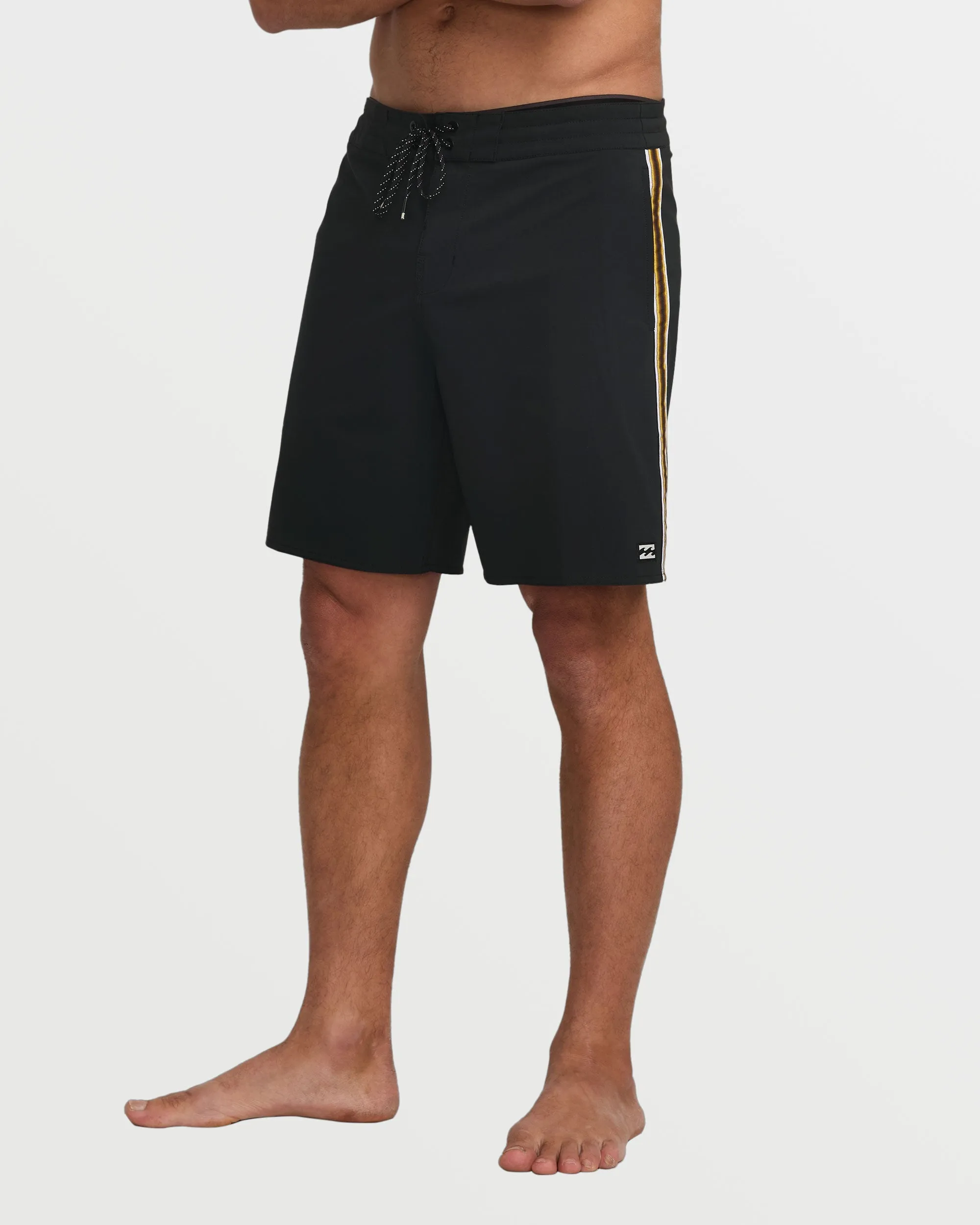 Wategos Lo Tide 19" Boardshorts - Black Billabong