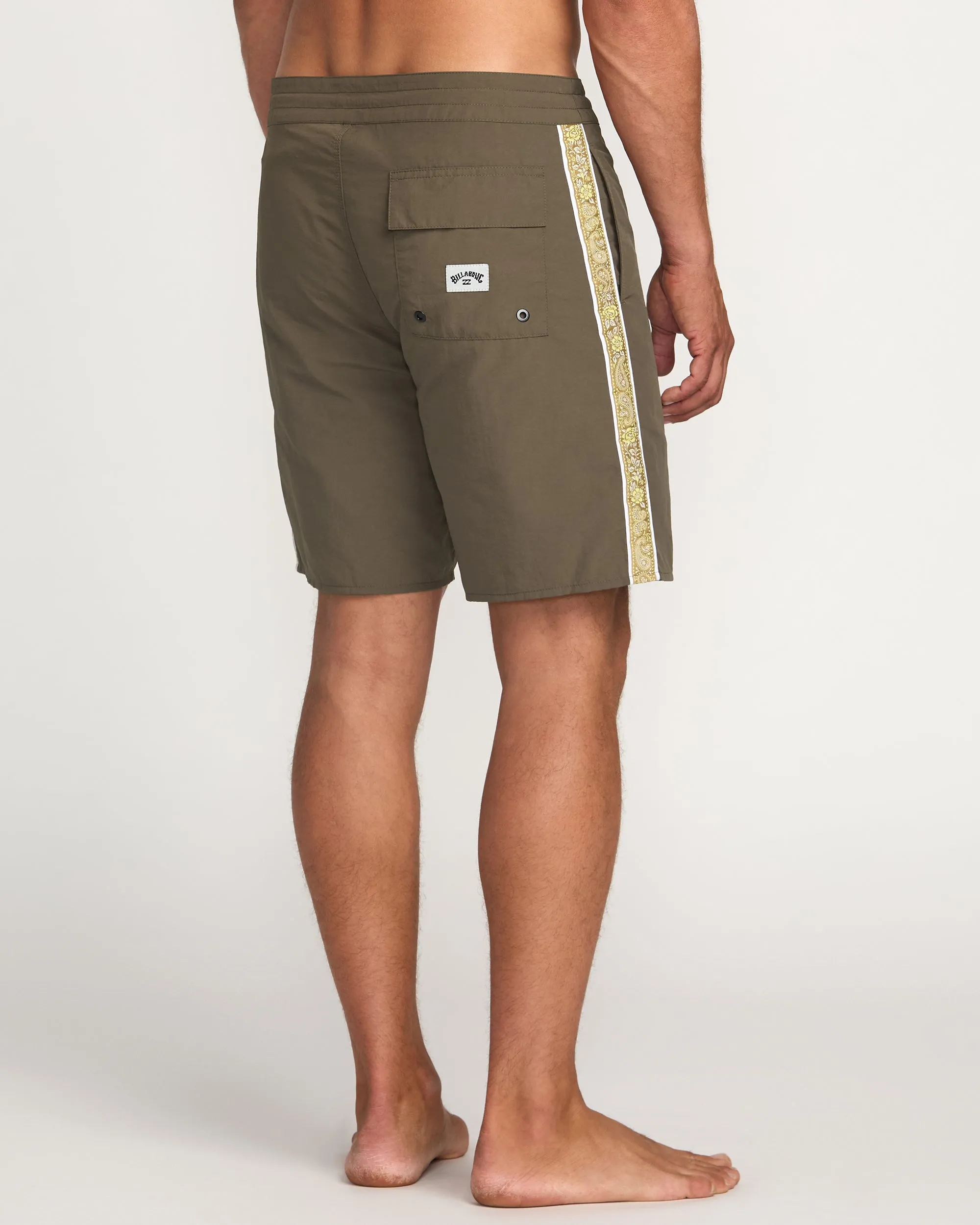 Wategos Lo Tide 19" Boardshorts - Brown Billabong