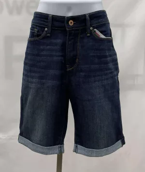 Women's Signature Shorts, 10